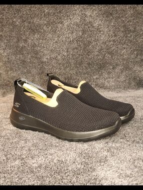Skechers JOY-SENSATIONAL DAY Black Mesh Slip On Machine Washable Sneakers Women